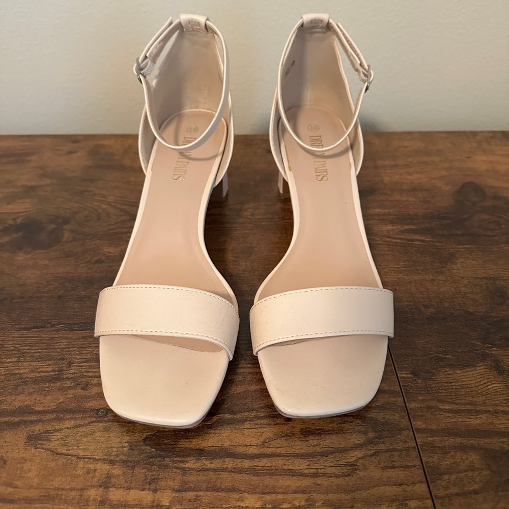 DREAM PAIRS Women's Chunk Low Heel Pump Sandals